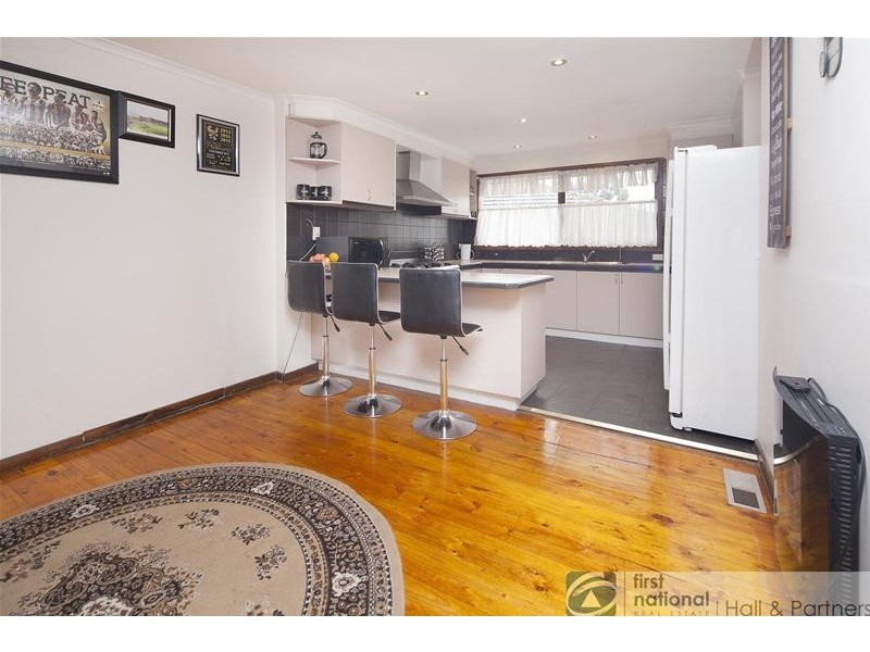 152 James Cook Drive, Endeavour Hills VIC 3802