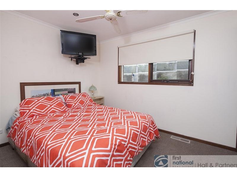 152 James Cook Drive, Endeavour Hills VIC 3802