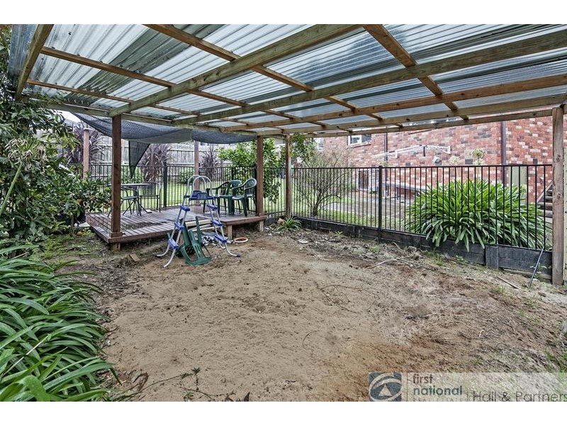 152 James Cook Drive, Endeavour Hills VIC 3802