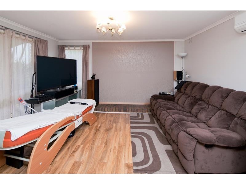 2 Mildura Crescent, Endeavour Hills VIC 3802