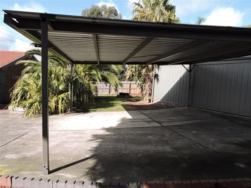 9 Basil Close, Hallam VIC 3803