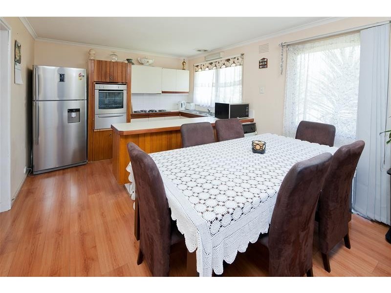 69 Albert Road, Hallam VIC 3803