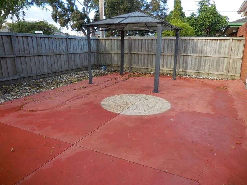 1/10 Kingswood Crescent, Noble Park North VIC 3174