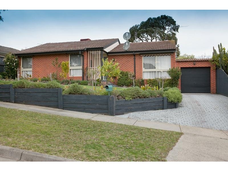 6 Currie Avenue, Endeavour Hills VIC 3802