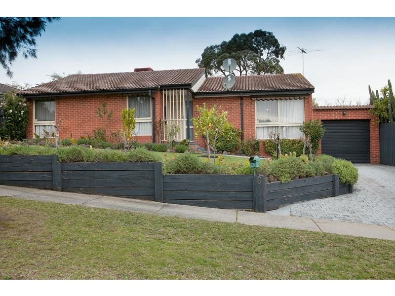 6 Currie Avenue, Endeavour Hills VIC 3802