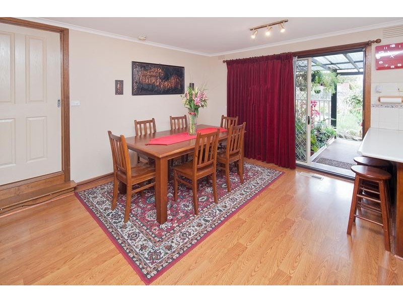 6 Currie Avenue, Endeavour Hills VIC 3802