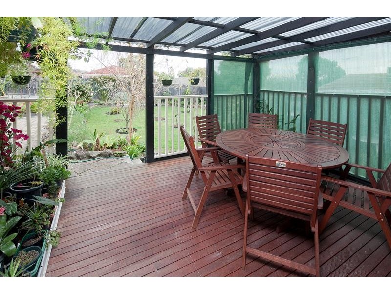 6 Currie Avenue, Endeavour Hills VIC 3802