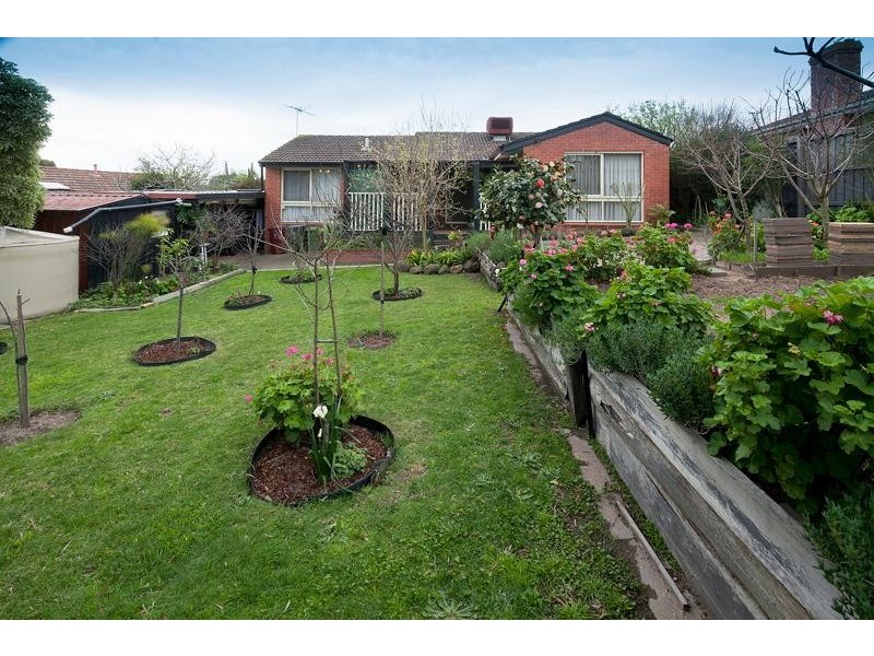 6 Currie Avenue, Endeavour Hills VIC 3802