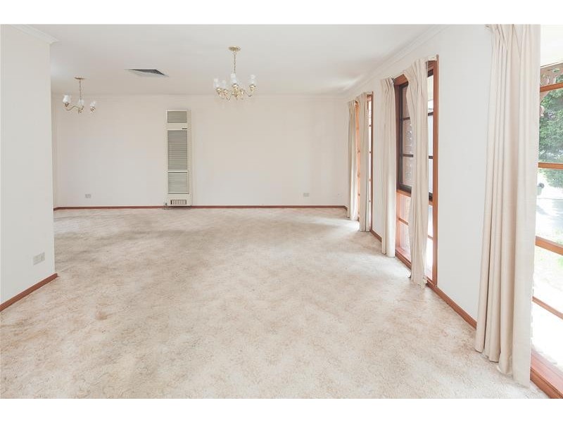 13 Jacinta Court, Doveton VIC 3177