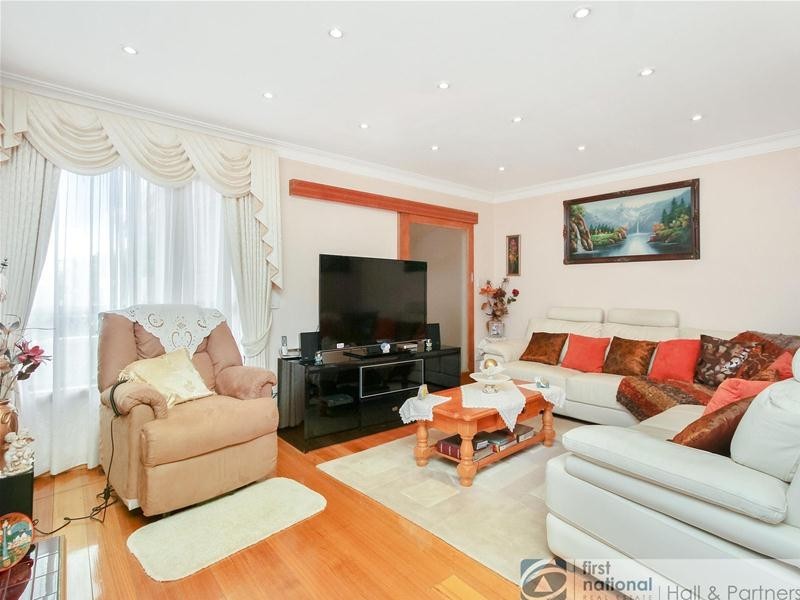 231 Gladstone Road, Dandenong North VIC 3175