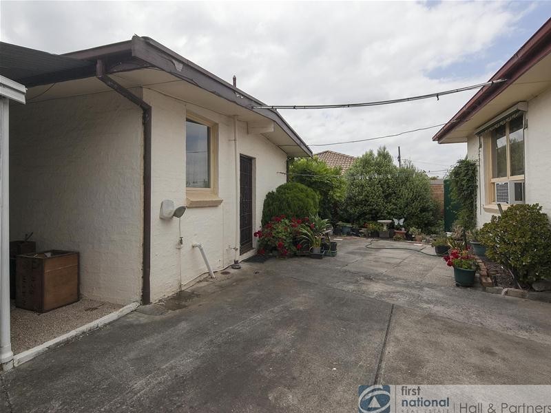 60 Railway Parade, Dandenong VIC 3175