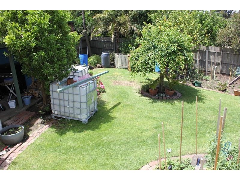 9 Cherry Grove, Doveton VIC 3177