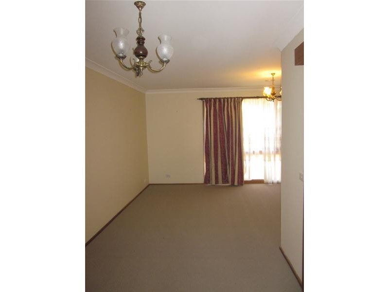 2 Corran Court, Endeavour Hills VIC 3802