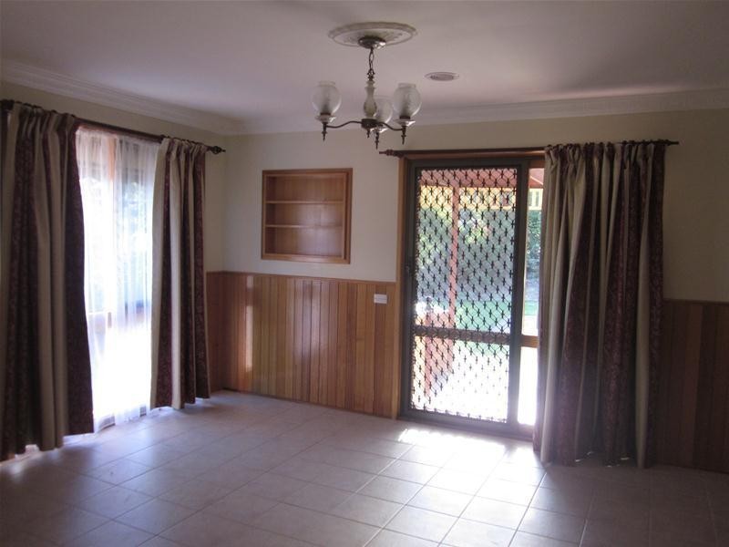 2 Corran Court, Endeavour Hills VIC 3802