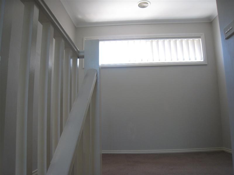 1/14 Close Avenue, Dandenong VIC 3175