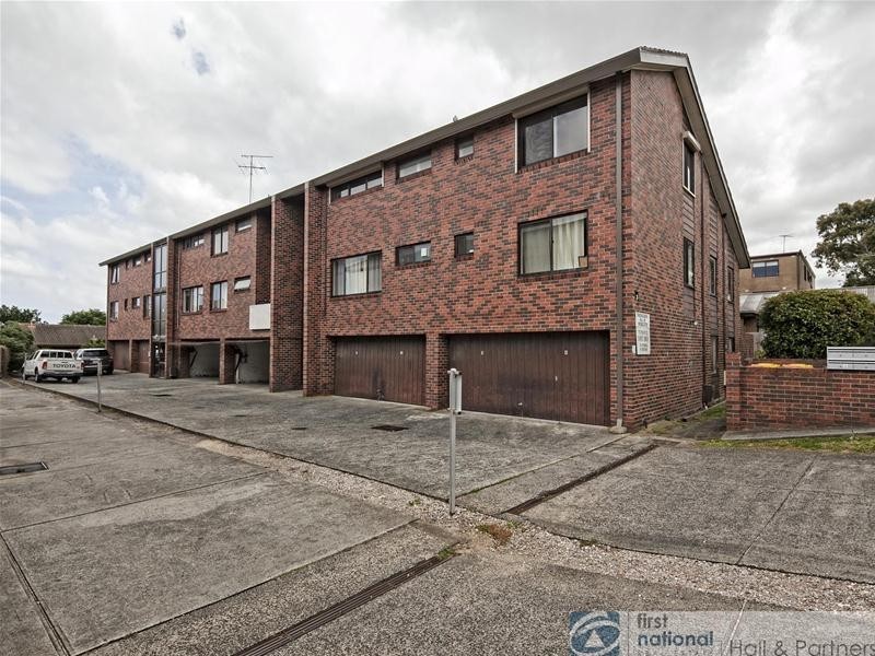 11/3 Keys Street, Dandenong VIC 3175