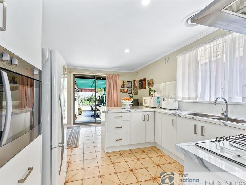 230  Gladstone Road, Dandenong North VIC 3175