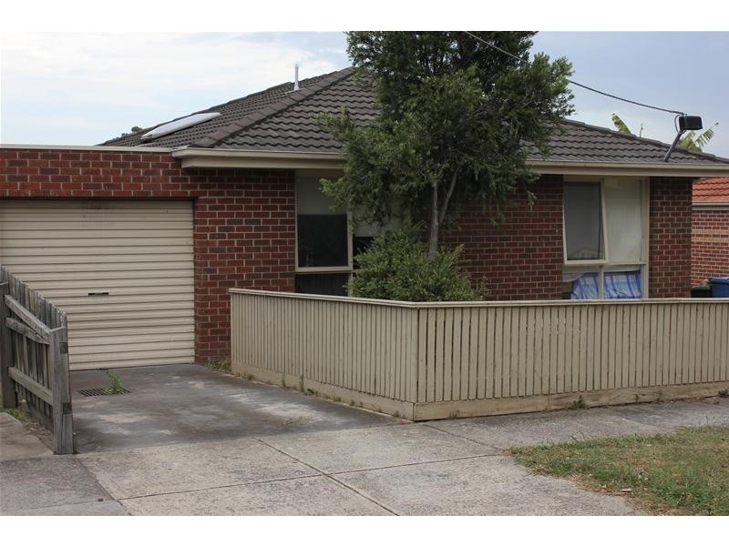 1/14 Edith Street, Dandenong VIC 3175