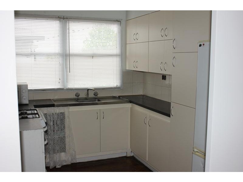 27 TiTree Drive, Doveton VIC 3177