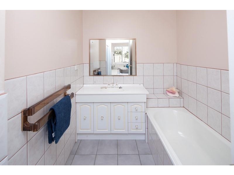 22 Churchill Park Drive, Lysterfield South VIC 3156