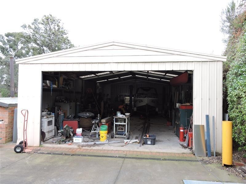 22 Churchill Park Drive, Lysterfield South VIC 3156