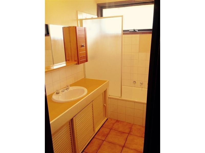 92 Tiverton Drive, Mulgrave VIC 3170