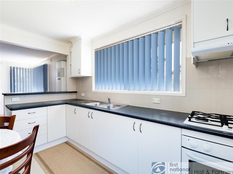 1/1 Bride Avenue, Hampton Park VIC 3976