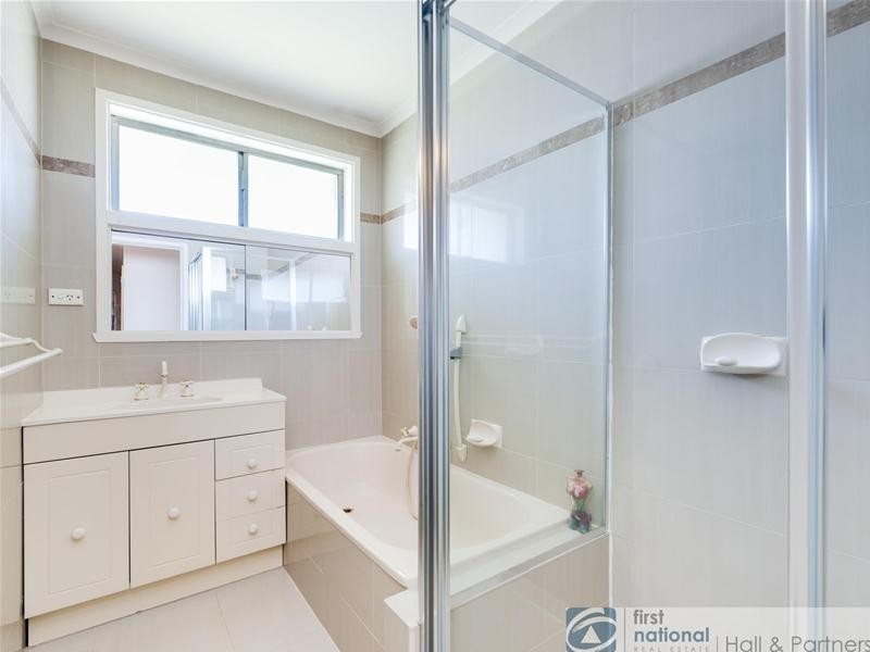 1/1 Bride Avenue, Hampton Park VIC 3976