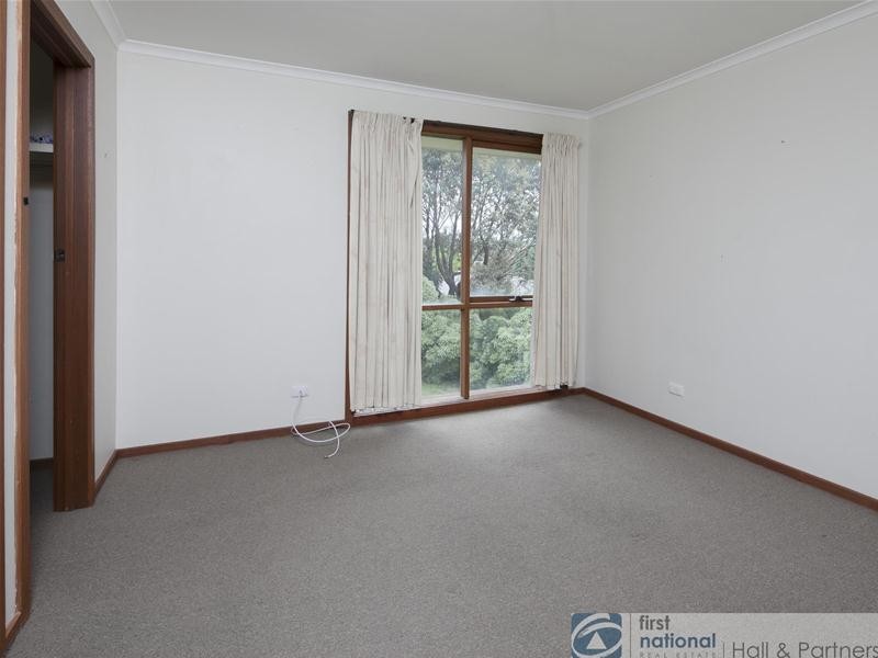 13 Denton Drive, Endeavour Hills VIC 3802