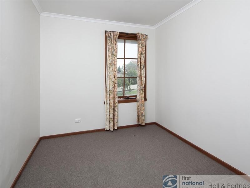 13 Denton Drive, Endeavour Hills VIC 3802