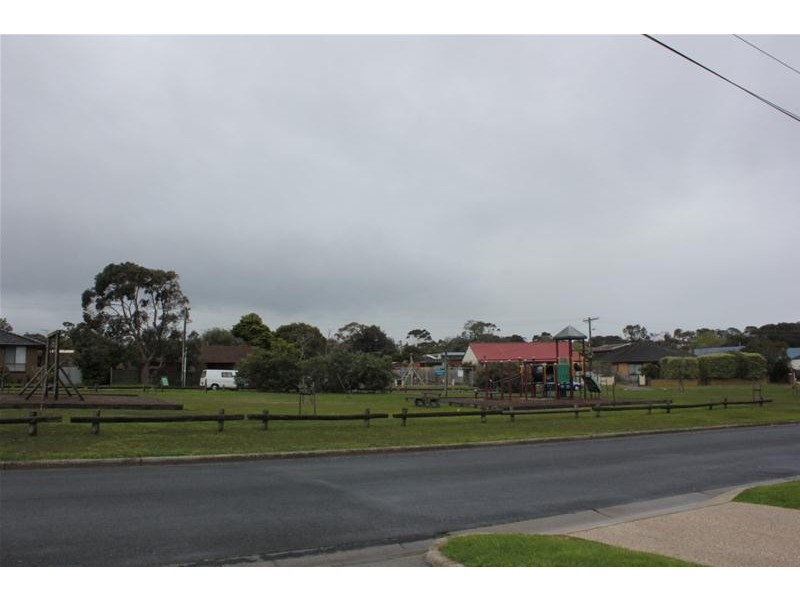 17 Kooyonga Grove, Mornington VIC 3931