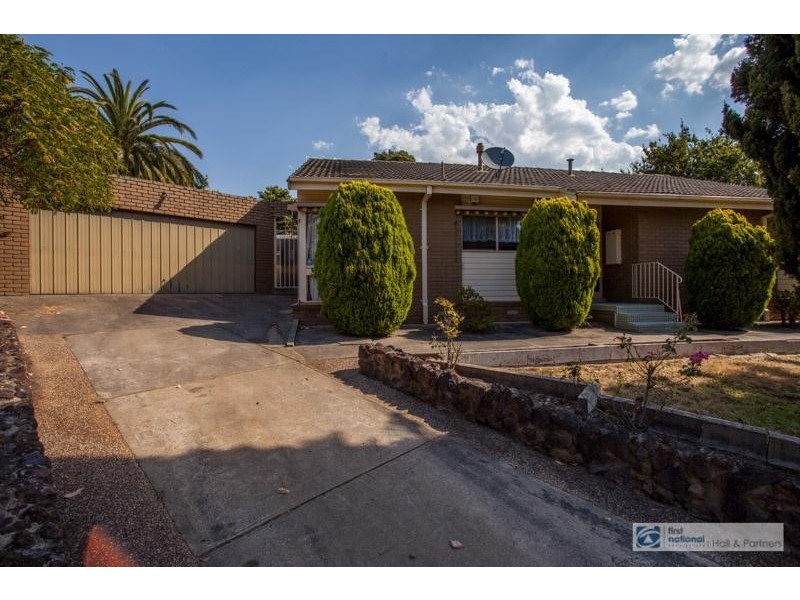 12 Oban Close, Endeavour Hills VIC 3802