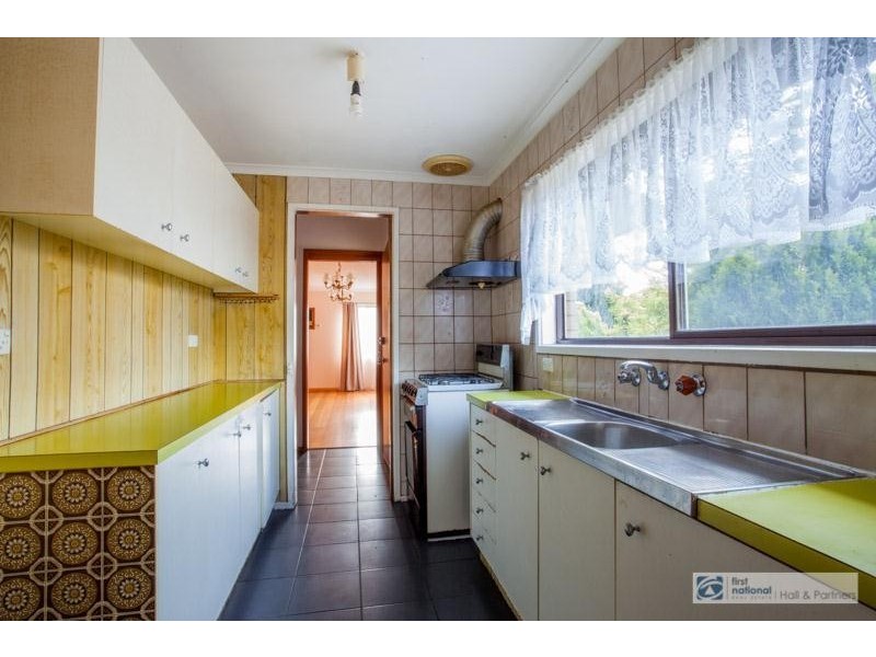 12 Oban Close, Endeavour Hills VIC 3802