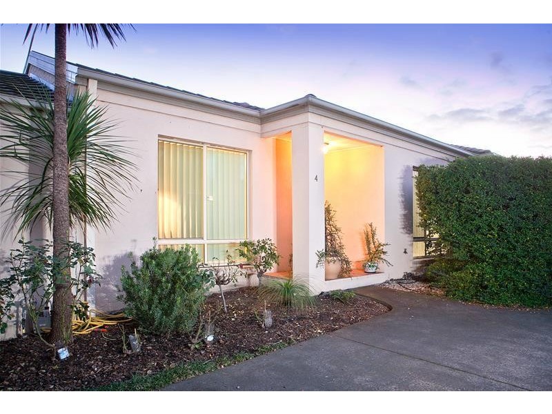 4/4 Fox Street, Dandenong VIC 3175