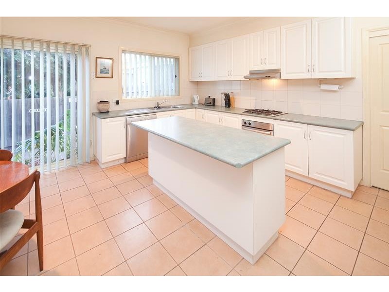 4/4 Fox Street, Dandenong VIC 3175