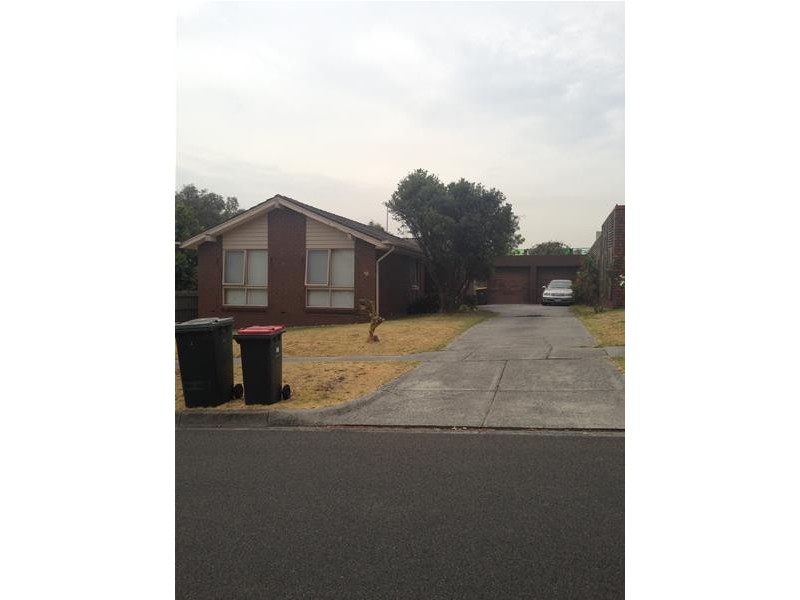 42 Fernbank Crescent, Mulgrave VIC 3170