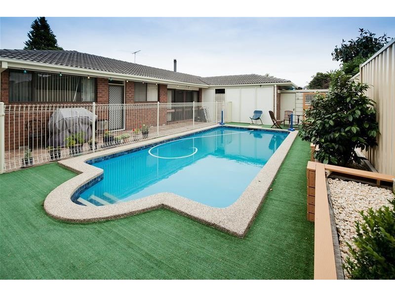 17 Dozey Place, Endeavour Hills VIC 3802
