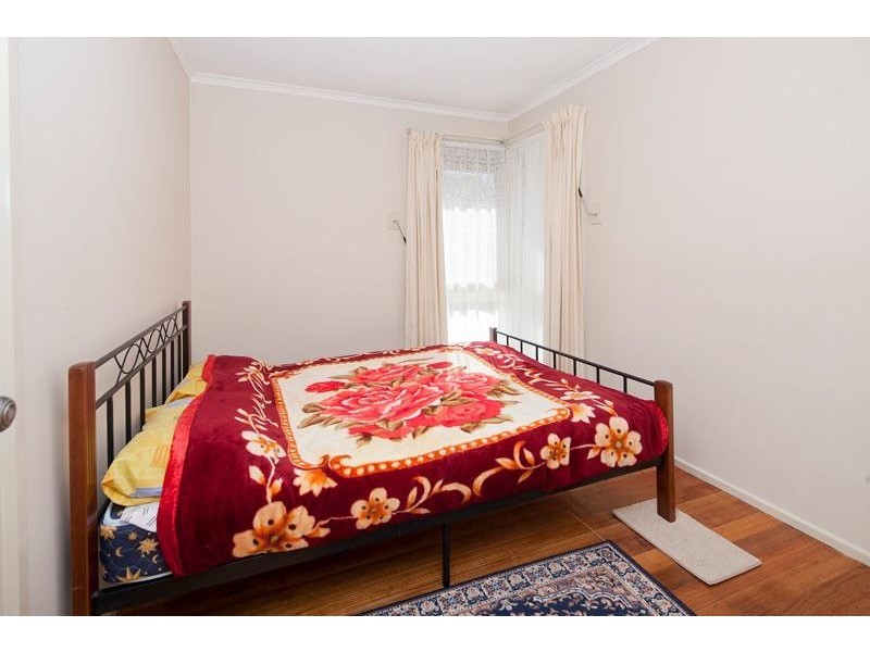 82 James Cook Drive, Endeavour Hills VIC 3802