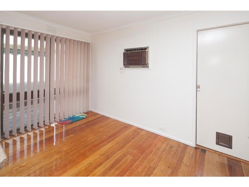 82 James Cook Drive, Endeavour Hills VIC 3802