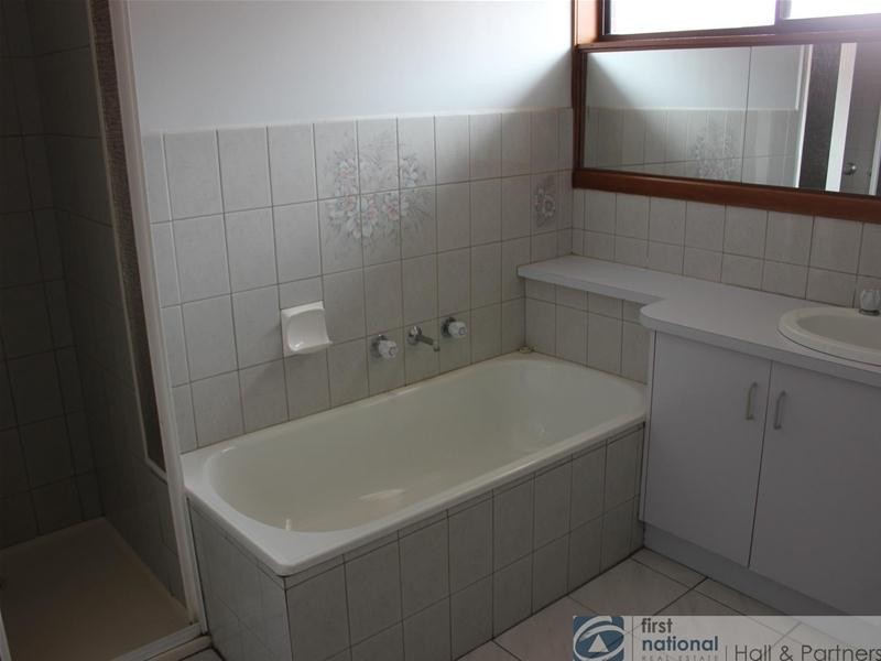 2/5 Gray Street, Springvale VIC 3171