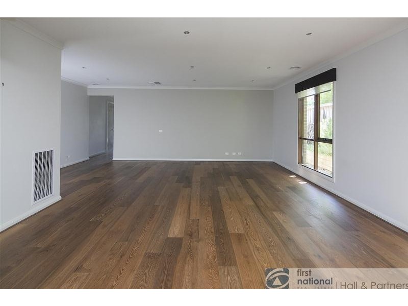 26 Grandvue Boulevard, Pakenham VIC 3810