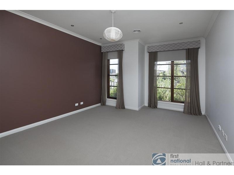 26 Grandvue Boulevard, Pakenham VIC 3810