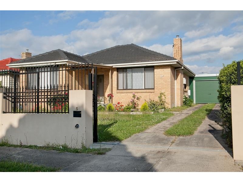 5 Maurice Street, Dandenong VIC 3175