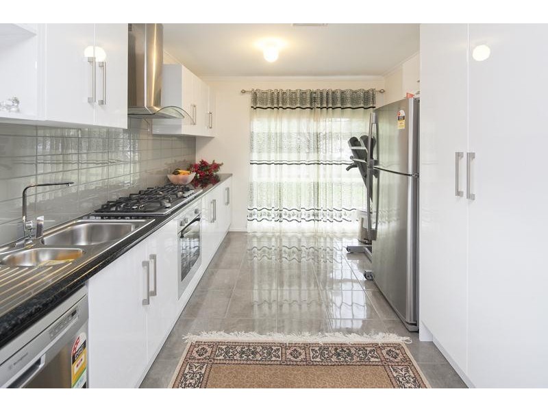 11 Lara Court, Hallam VIC 3803