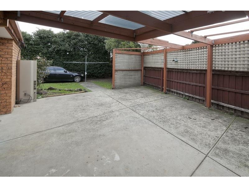 11 Lara Court, Hallam VIC 3803
