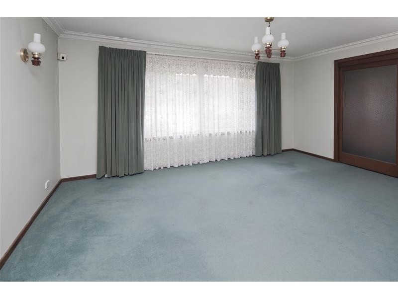 25 Frawley Road, Hallam VIC 3803