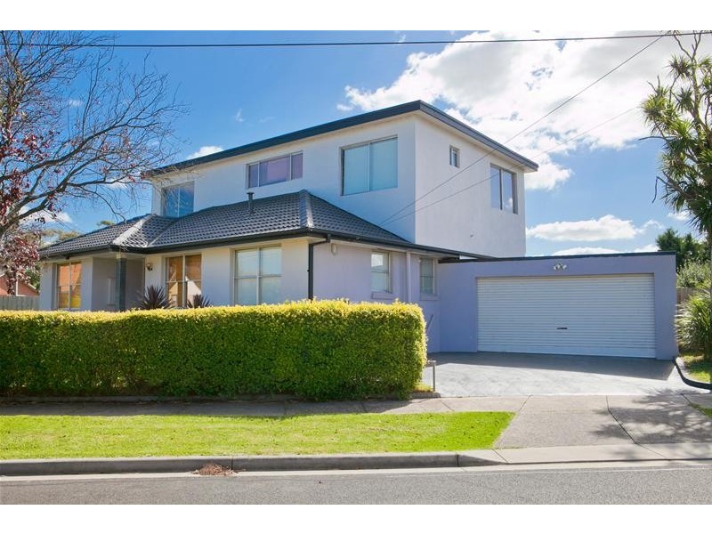 15 Scarlet Drive, Doveton VIC 3177