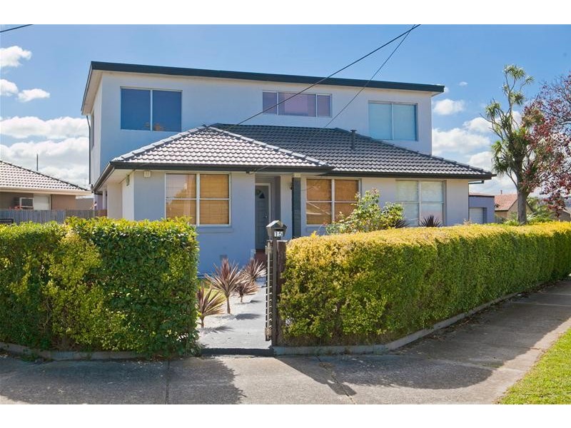 15 Scarlet Drive, Doveton VIC 3177