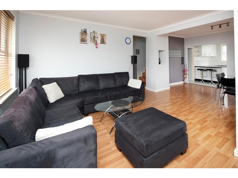 15 Scarlet Drive, Doveton VIC 3177