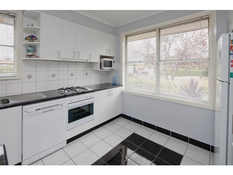 15 Scarlet Drive, Doveton VIC 3177